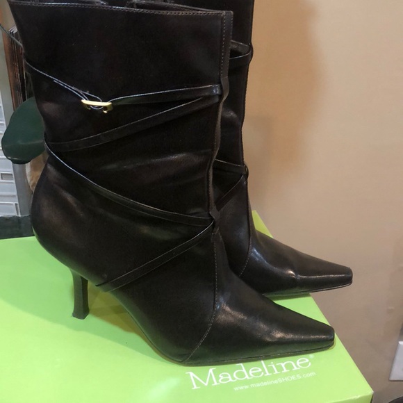 Boots - Picture 3 of 5